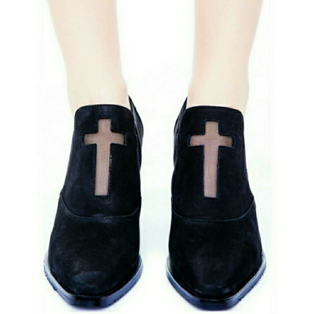 ISO! UNIF Confession Boot - Picture 1 of 1